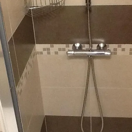 Apartment Romantique Avec Balcon Et Parking A 50 M De La - Fr-1-712-12 Villers-sur-Mer