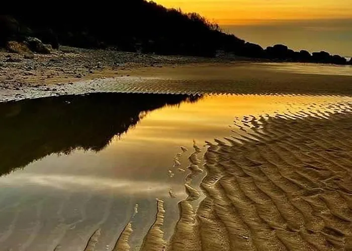 Romantique Avec Balcon Et Parking A 50 M De La - Fr-1-712-12 *